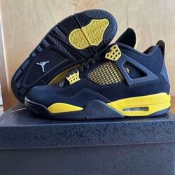 Air Jordan 4 Retro Thunder 2023 DH6927-017 Men’s Size 11 Brand New