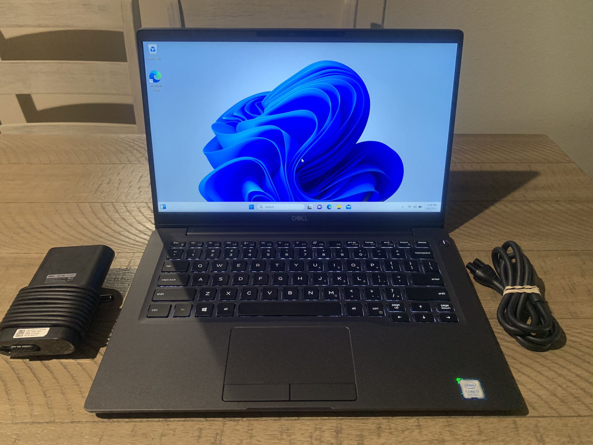 Dell Latitude 7400 Laptop,i7 8665U 8TH Gen,14” TOUCH,256GB SSD,16GB Ram,Win  11! for Sale in Los Angeles, CA - OfferUp