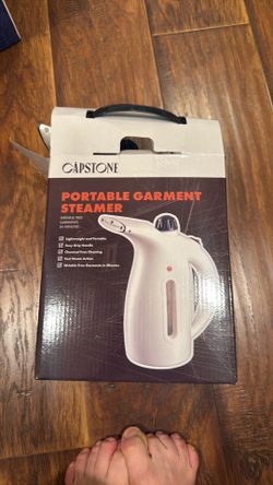 Portable steamer never used in box