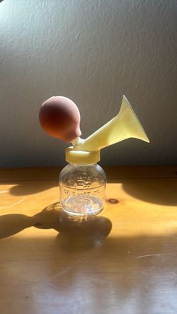 VINTAGE Evenflo Manual Breast Pump