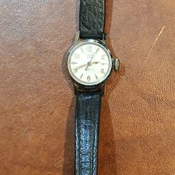 $8 MUST GO! Vintage 1960 Timex 400 Petite Ladies' Watch 17 Jewel - Silvertone/ Black Leather