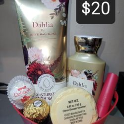 Valentine's Basket. Bbw Set. Valentine's Gift Set. Dahlia. Bath and Body Works. Birthday Gift. 