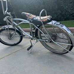 Beautiful Low Rider Bike Ready & Safe To Ride