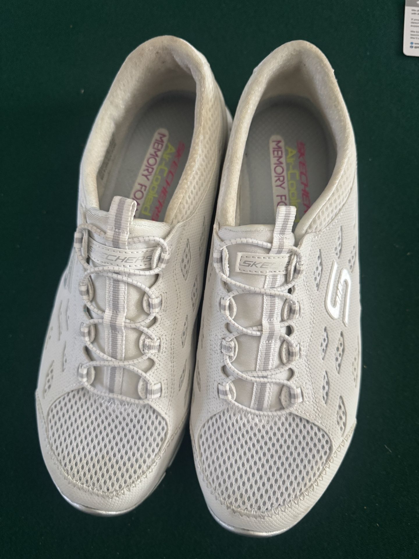 Skechers Women’s Slip-On Sneakers White Bungee Lace Air-Cooled Memory Foam Shoes