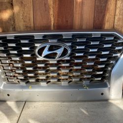 2021-2022 Hyundai Palisade Front Upper Grille Grill With Sensor Holes Nice Oem