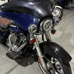 2012 HARLEY-DAVIDSON FLHTK ELECTRA GLIDE ULTRA LTD 