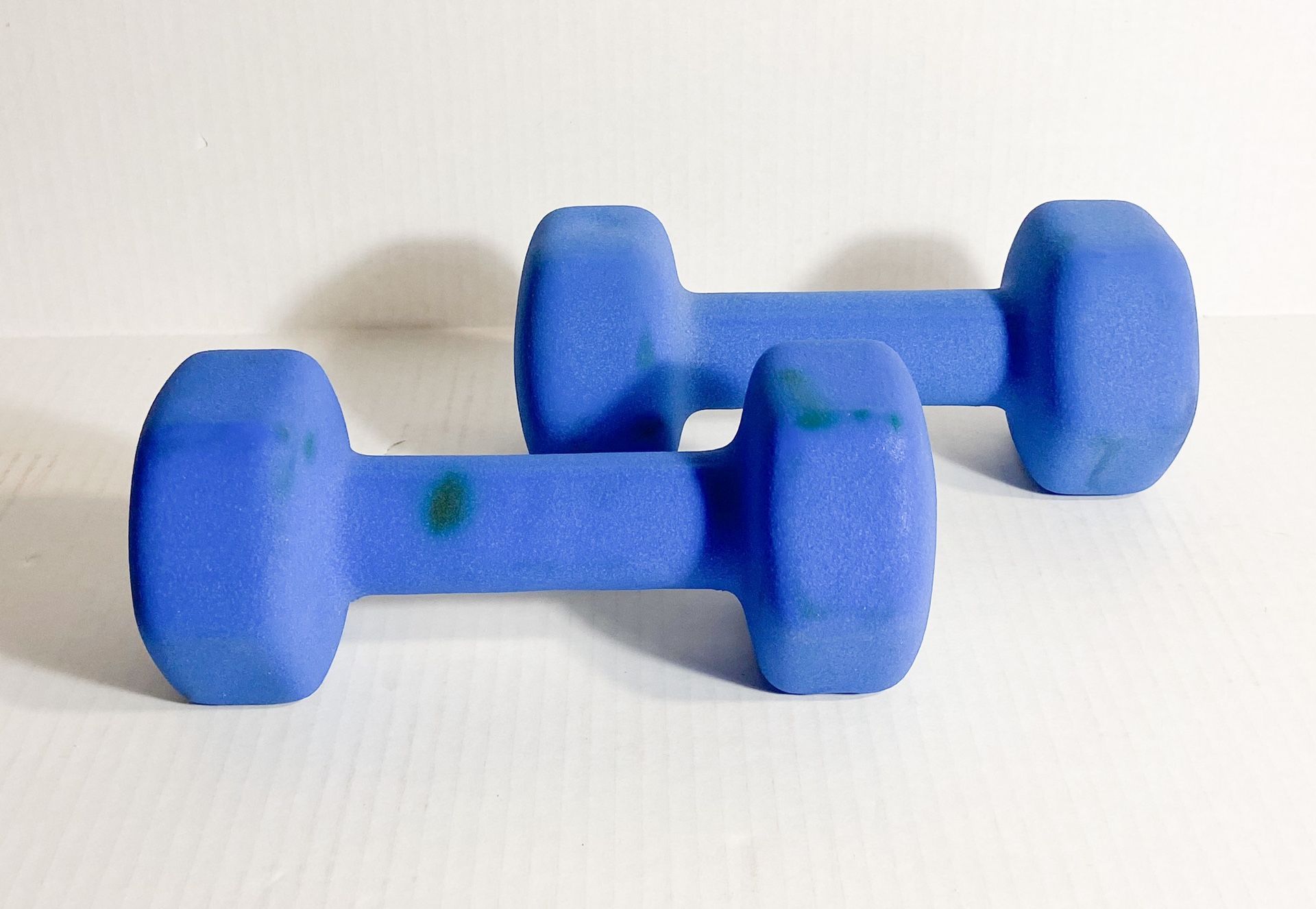 Dumbbell Pair 8LB’s Neoprene Coated Blue