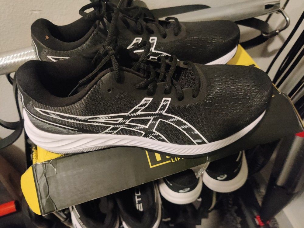 Asic Shoes 11.5