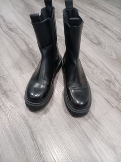 H&M CHELSEA LUGG SOLE BOOTS SIZE 11 WOMEN'S