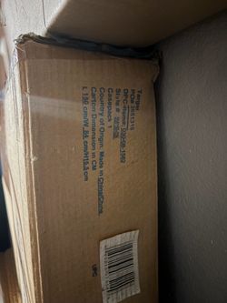 Brand New In Box - Delta Children Skylar Convertible Crib