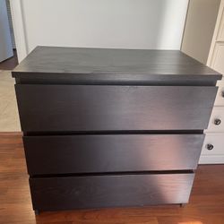 Dresser 3 Drawers