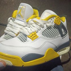 Sulfur White Jordan Retro 4s