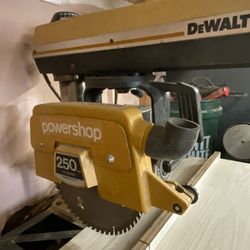Dwalt 10” Radial Arm Saw