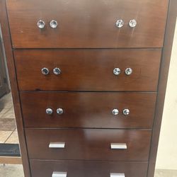 Chess of 5 Drawers *Solid Wood*Delivery Available*
