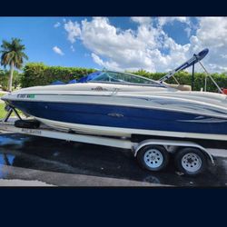 2006 Sea ray Sundeck 220