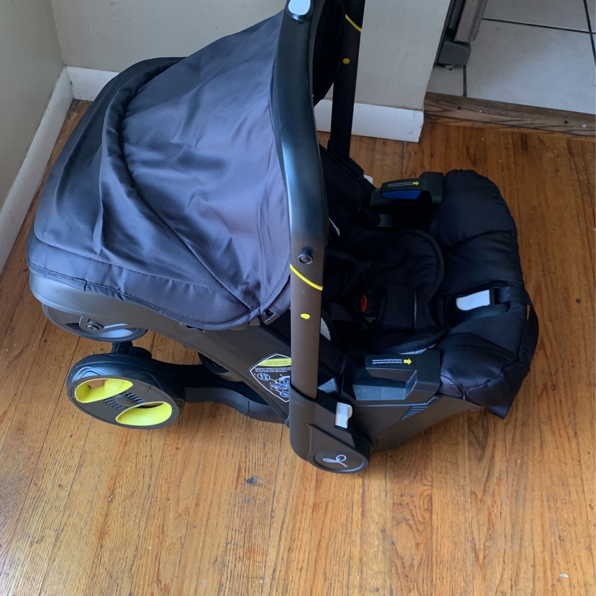 Baby Stroller/ Car Seat