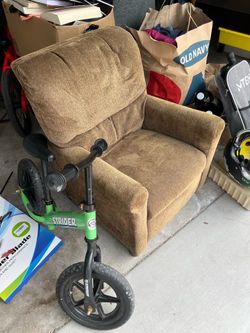 Kids recliner chair
