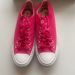 6.5 Brand New Converse