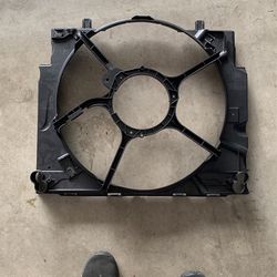 Bmw 535i E60 Radiator Shroud