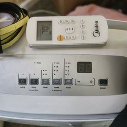 Midea Air Conditioner With All Accessories To Attach To Window