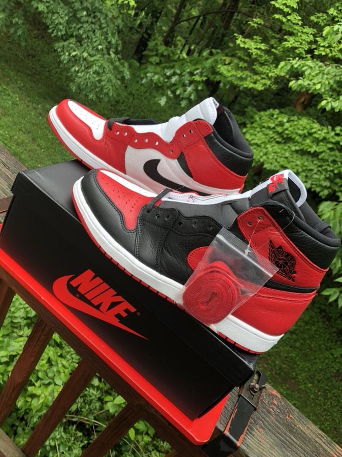 Jordan 1 retro Homage sz 10, 10.5, 14