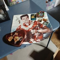 New ELVIS Pillowcase,magnets,tin,necklass,ring,jukebox Ornament, Sings.