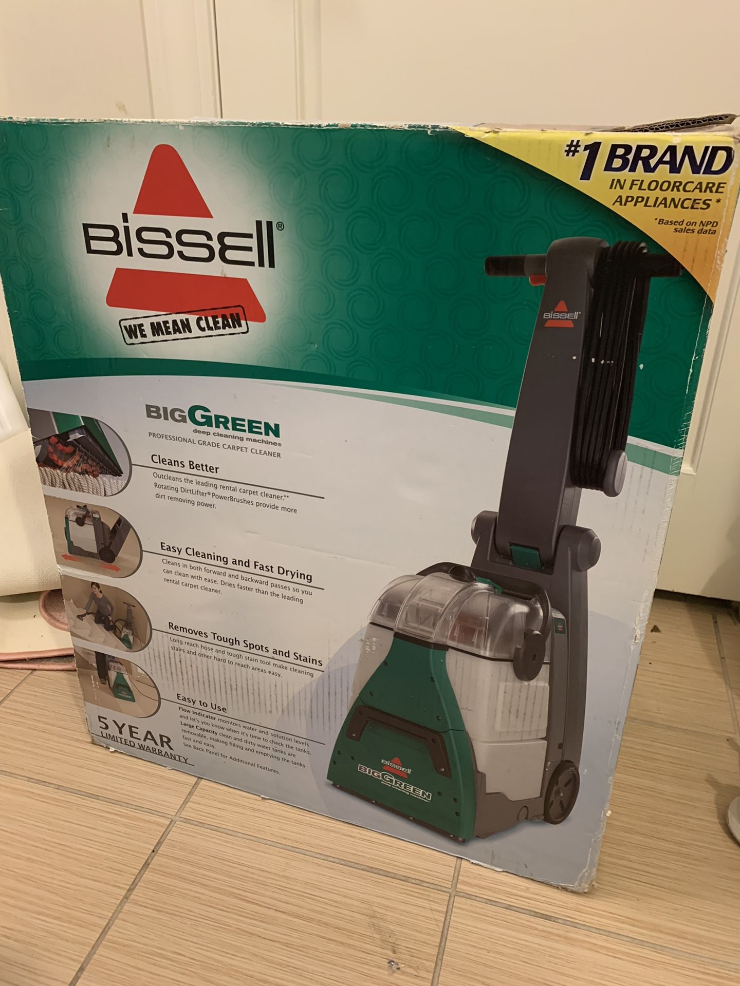 Bissell carpet deep cleaning machine