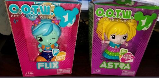 2 Out of This World Dolls