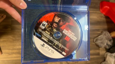 MWIII disc for ps5 (in Minecraft case)