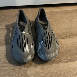 Yeezy Foam Runner