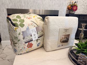 King Bedding Bundle – Comforter Set & Quilt Set
