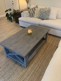 Farmhouse Coffee Table ☕️ 