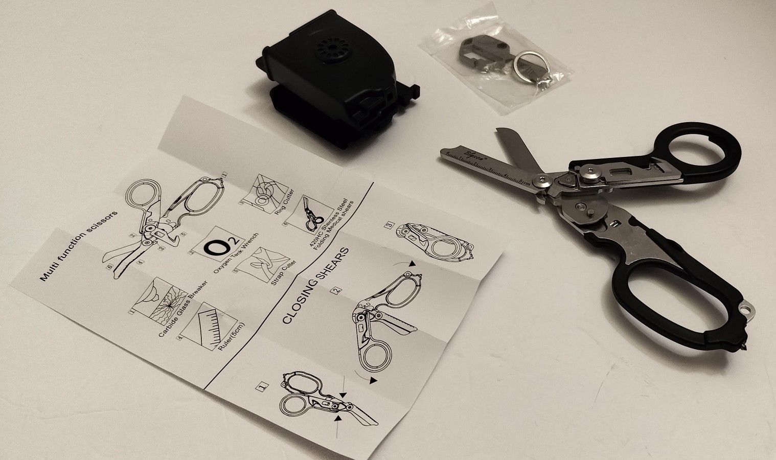 Multifunctional Trauma Shears Foldable /Medical Scissors for Nurses / brand new/ see description π