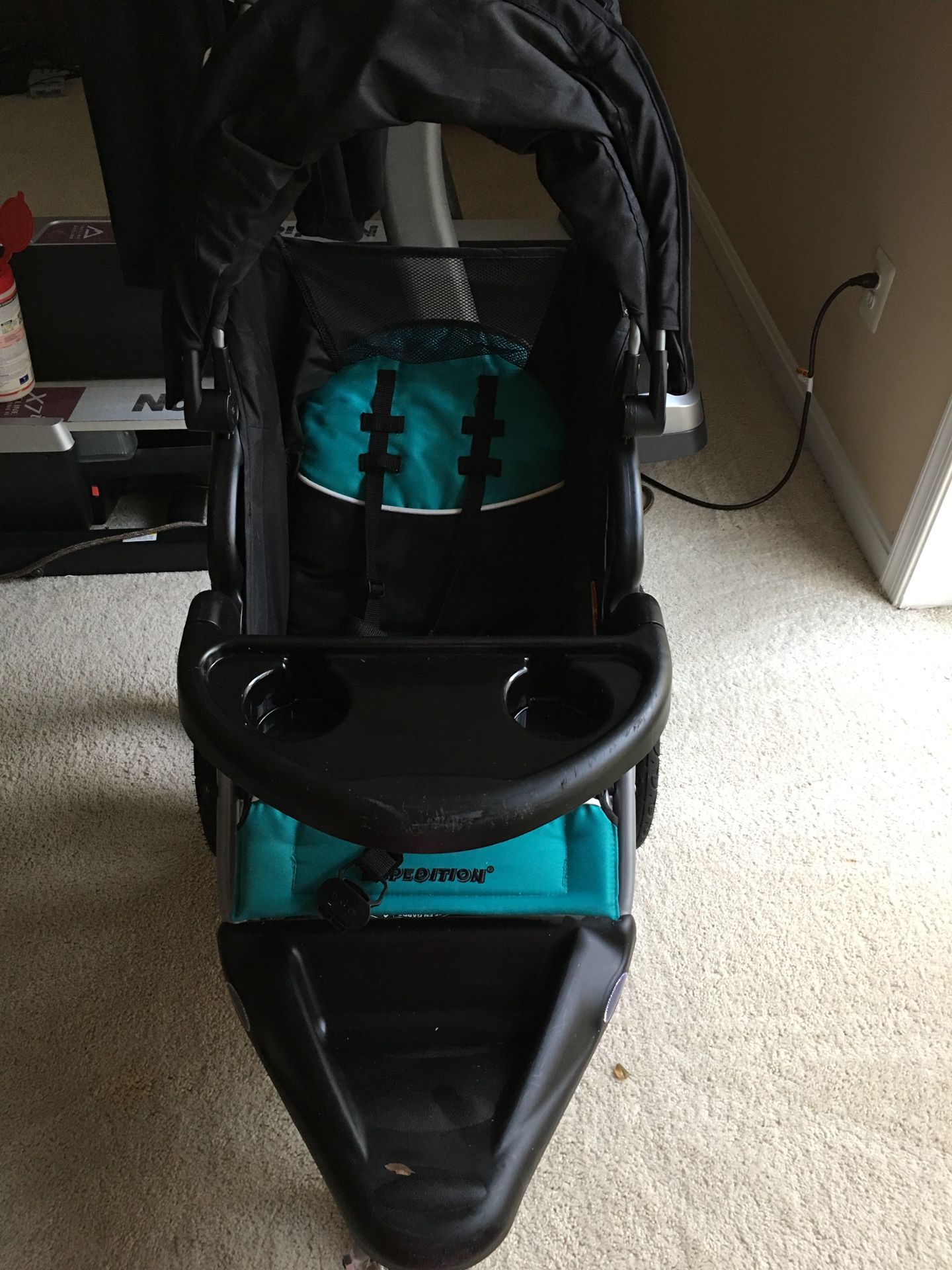 Jogger stroller and car seat w/base.