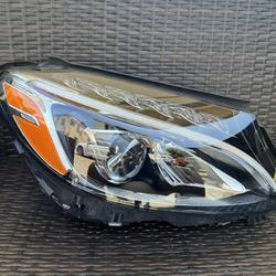 2015 2016 2017 Mercedes-Benz C300 C400 W205 Right Passenger Side LED Headlight OEM Shell A(contact info removed)