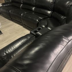 SECTIONAL GENUINE LEATHER RECLINER ELECTRIC BLACK COLOR.. Delivery SERVICE AVAILABLE ✅🚛