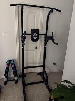 Pull up bar -free