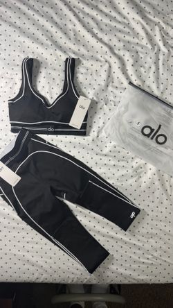 Black Alo Yoga Set