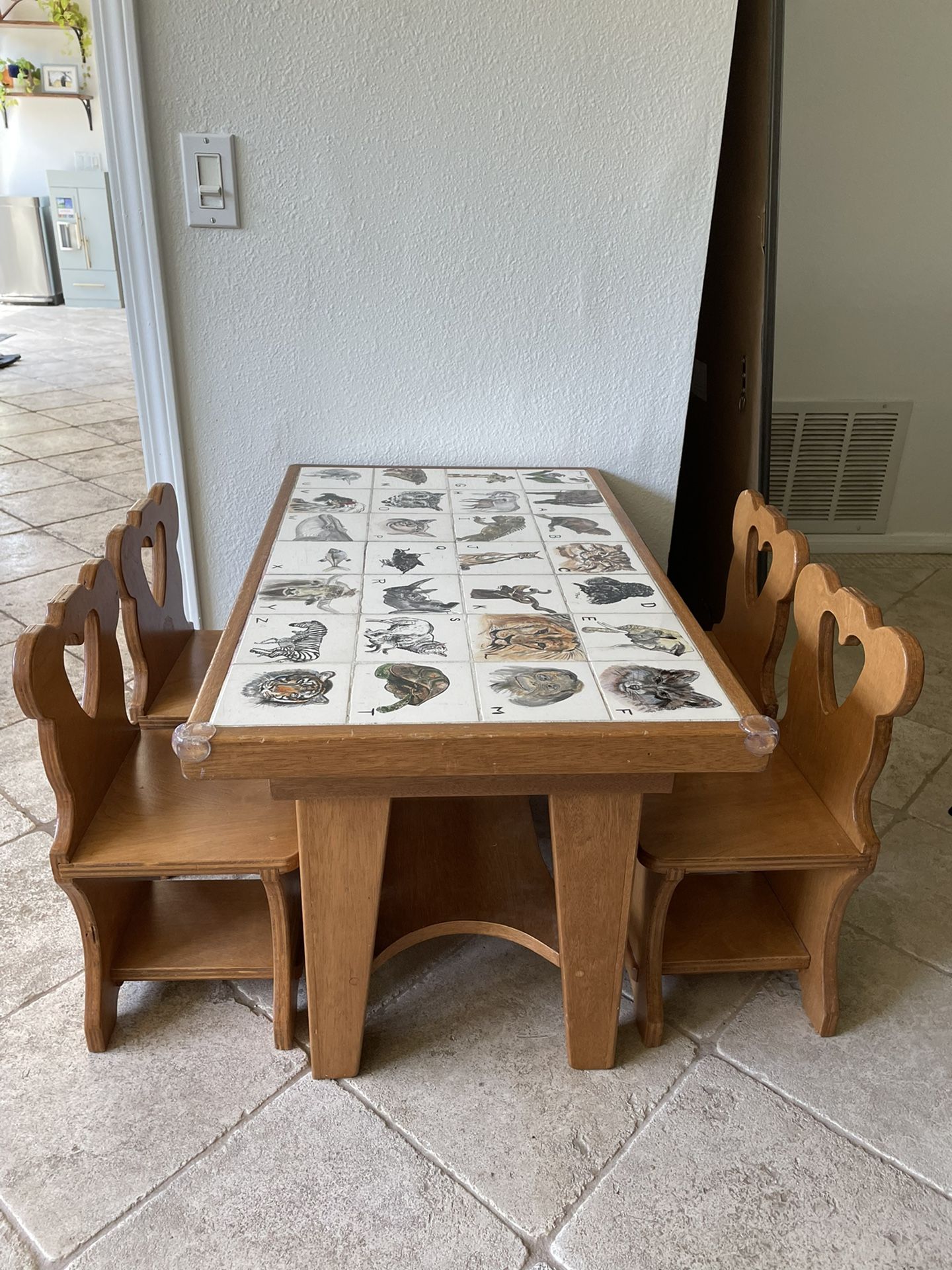 Unique Kids Table & Chairs