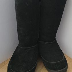 Black Bearpaws Women's size 8