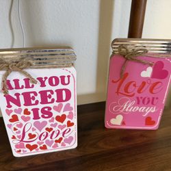 Valentine Decor 