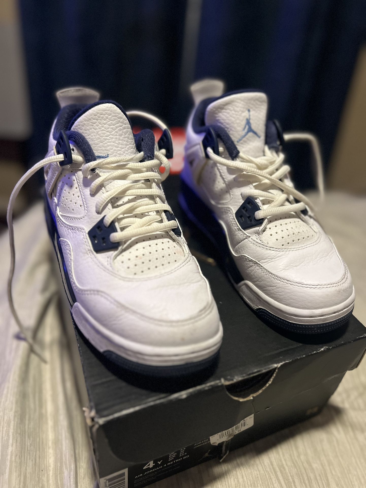 Air Jordan 4 Retro BG