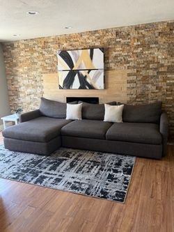 FREE DELIVERY🚚Crate & Barrel Oversized Chaise Sectional Sofa