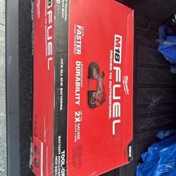 Milwaukee M18 FUEL 18V Lithium-Ion Brushless Cordless Deep Cut Band Saw (Tool-Only)