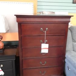 New Solid Wood Chest Of Drawer