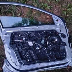 2013 Hyundai Sonata For Parts 