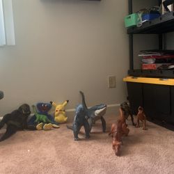 Toys And Plushies 