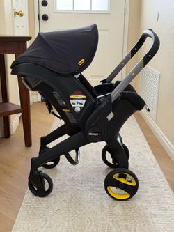 Donna Car Seat/ Stroller