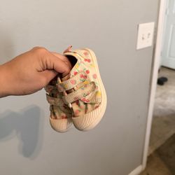 Toddler girl sneakers