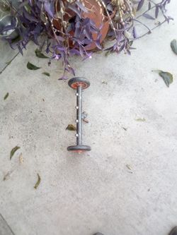 Pressure washer wand attachment